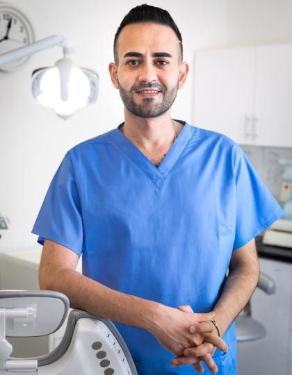 Dr. Nazem Ben - Fogszakorvos, Parodontológus Dr. Nazem Ben - Fogszakorvos, Parodontológus