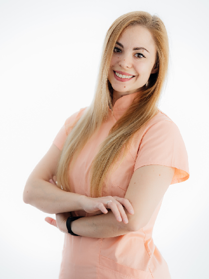 Radvánszki Karolina - Dentálhigiénikus